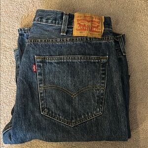 Men’s Levi 501s Medium Wash